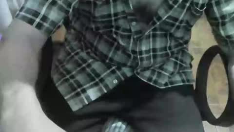 Snapshot of ore_cam chatting on 03-10-25, 12:07 Ore online show from 03-10-25, 12:07