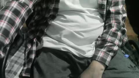 Snapshot of ore_cam chatting on 03-12-25, 02:52 Ore online show from 03-12-25, 02:52