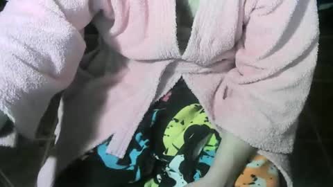 Snapshot of ore_cam chatting on 09-14-25, 01:38 Ore online show from 09-14-25, 01:38