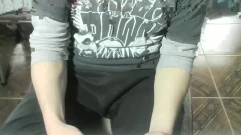 Snapshot of ore_cam chatting on 09-21-25, 04:52 Ore online show from 09-21-25, 04:52