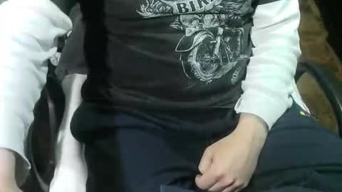 Snapshot of ore_cam chatting on 10-13-25, 02:00 Ore online show from 10-13-25, 02:00