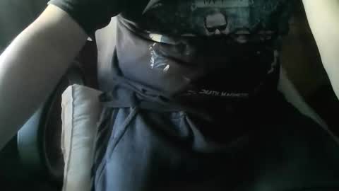 Snapshot of ore_cam chatting on 10-19-25, 09:04 Ore online show from 10-19-25, 09:04