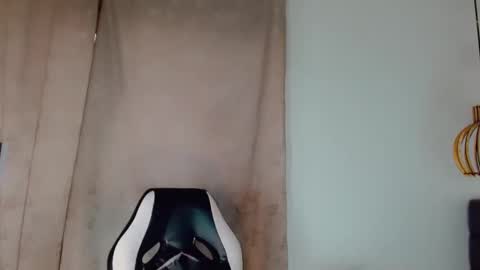 Oriana braom online show from 02-24-25, 10:58