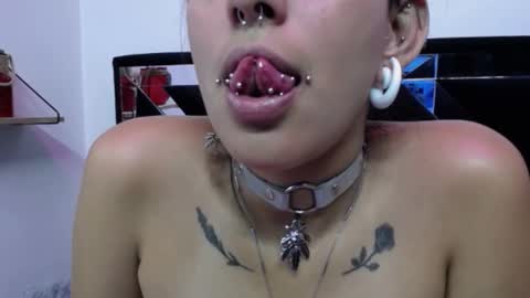 Snapshot of orianna_bodmod chatting on 01-22-25, 09:02 ORIANNA online show from 01-22-25, 09:02