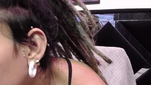 Snapshot of orianna_bodmod chatting on 03-07-25, 01:40 ORIANNA online show from 03-07-25, 01:40