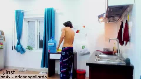 Fansly and Instagram -  online show from 02-08-25, 11:33