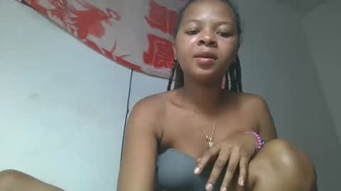 ornellahhh online show from 10-19-25, 12:33