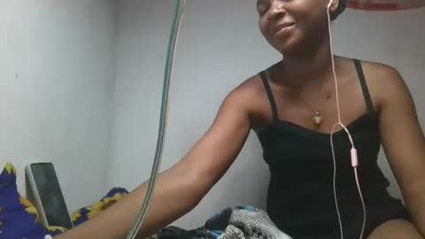 ornellahhh online show from 11-10-25, 10:36