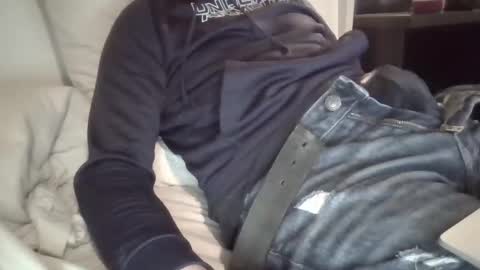 Snapshot of ororoadie chatting on 02-06-25, 12:11 Tell me to cum it turns me on online show from 02-06-25, 12:11