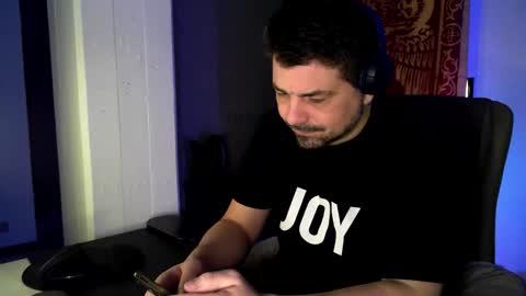 Snapshot of oscarleo chatting on 02-11-26, 09:25 the venetian online show from 02-11-26, 09:25