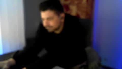 Snapshot of oscarleo chatting on 02-25-26, 01:43 the venetian online show from 02-25-26, 01:43