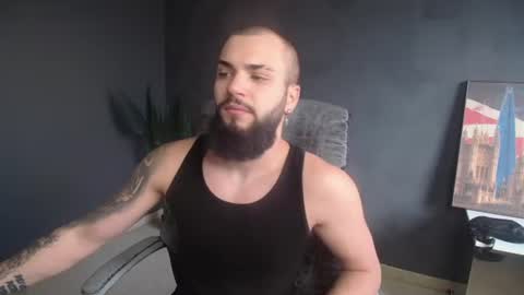 Snapshot of oscarwills chatting on 06-22-26, 04:20 OscarWills online show from 06-22-26, 04:20