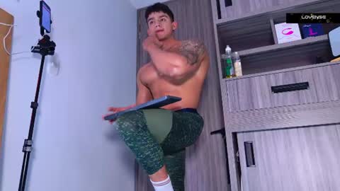 Snapshot of oskar_ford21 chatting on 06-11-26, 11:36 Oskar Ford NEW ACCOUNT online show from 06-11-26, 11:36