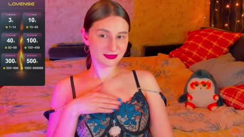 Snapshot of oskar_fucker chatting on 12-30-24, 10:01 Leliana online show from 12-30-24, 10:01