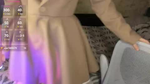 Snapshot of oskar_fucker chatting on 02-05-26, 12:54 Leliana online show from 02-05-26, 12:54