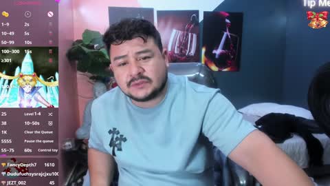 Snapshot of oso_gael chatting on 12-28-24, 09:08 Bear Gael online show from 12-28-24, 09:08