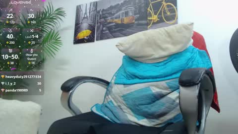 Snapshot of oso_gael chatting on 03-04-25, 08:49 Bear Gael online show from 03-04-25, 08:49