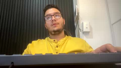 Snapshot of osomalicioso chatting on 10-04-25, 07:28 juan online show from 10-04-25, 07:28