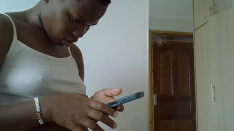 osoprettyebony online show from 09-23-25, 12:19