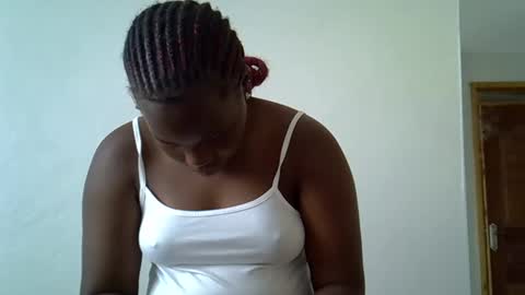 osoprettyebony online show from 10-25-25, 11:07