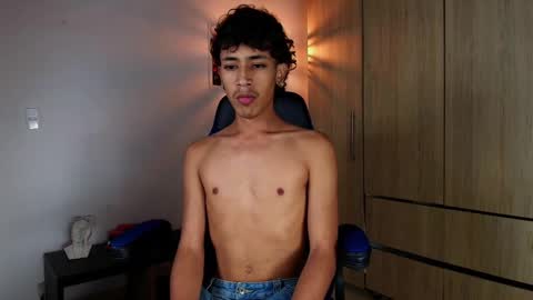 Snapshot of ostin_18hot chatting on 02-12-25, 02:14 ostin 18hot online show from 02-12-25, 02:14