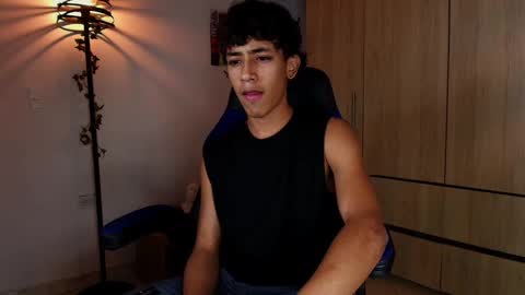 Snapshot of ostin_18hot chatting on 03-07-25, 02:25 ostin 18hot online show from 03-07-25, 02:25