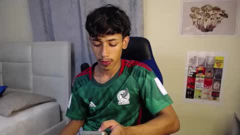 Snapshot of ostin_18hot chatting on 09-15-25, 03:28 ostin 18hot online show from 09-15-25, 03:28