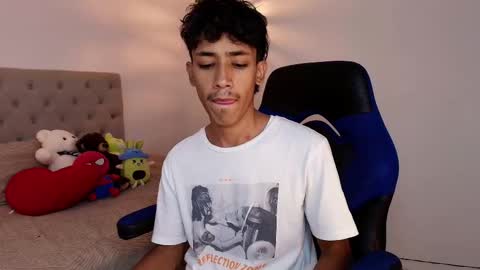 Snapshot of ostin_18hot chatting on 10-09-25, 01:14 ostin 18hot online show from 10-09-25, 01:14