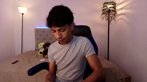 Snapshot of ostin_18hot chatting on 10-11-25, 10:52 ostin 18hot online show from 10-11-25, 10:52