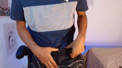 Snapshot of ostin_18hot chatting on 10-30-25, 02:13 ostin 18hot online show from 10-30-25, 02:13