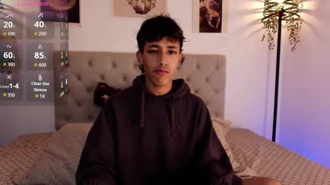 Snapshot of ostin_18hot chatting on 10-31-25, 01:17 ostin 18hot online show from 10-31-25, 01:17