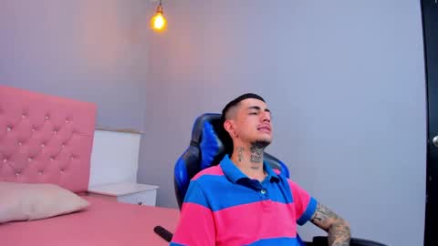 Snapshot of ostinmills chatting on 12-12-24, 03:59 Ostin baby online show from 12-12-24, 03:59