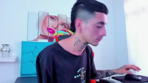 Snapshot of ostinmills chatting on 12-16-24, 05:54 Ostin baby online show from 12-16-24, 05:54