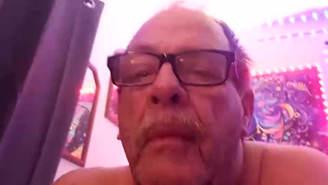 Snapshot of ou8124824 chatting on 09-22-25, 01:40 ou8124824 online show from 09-22-25, 01:40