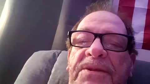 Snapshot of ou8124824 chatting on 10-25-25, 04:31 ou8124824 online show from 10-25-25, 04:31