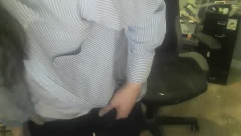 ouinnybis195625 online show from 01-26-25, 08:57