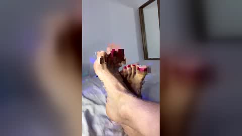 oumaimasoufaine66 online show from 01-12-26, 09:20