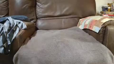 outdoorsmanmark71 online show from 01-10-25, 02:35