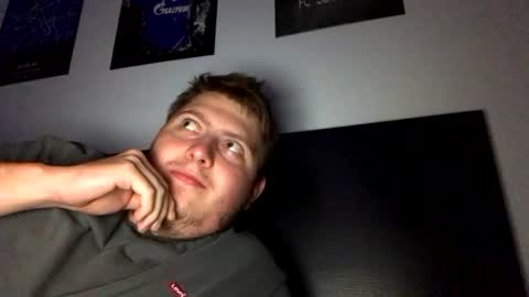 outflayd online show from 11-20-25, 02:01