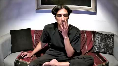 Snapshot of outtamatik chatting on 12-30-24, 12:32 G online show from 12-30-24, 12:32