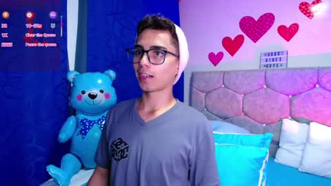 Owen  Independent model  online show from 02-18-25, 06:48