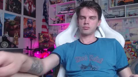 Mike online show from 03-12-25, 01:40