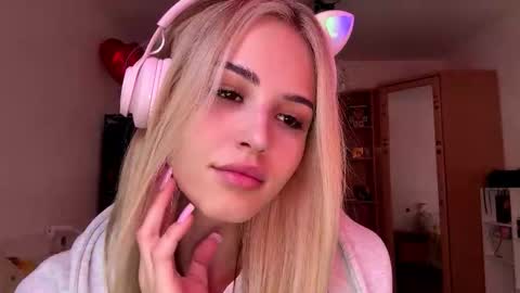 Eva online show from 02-26-26, 11:53