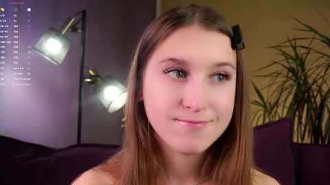 Caroline or just Lina online show from 09-22-25, 01:07