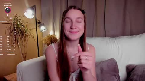 Caroline or just Lina online show from 11-09-25, 01:15