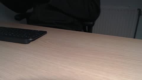 Snapshot of p_lovar chatting on 02-14-25, 06:40 Pierre online show from 02-14-25, 06:40