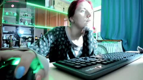 Ella online show from 01-24-25, 01:25