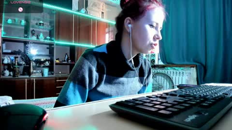 Ella online show from 02-01-25, 07:47