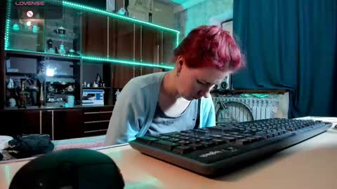 Ella online show from 02-19-25, 01:28