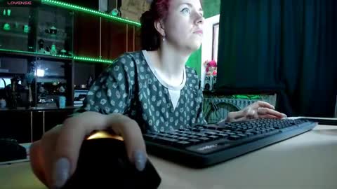 Ella online show from 03-04-25, 06:26